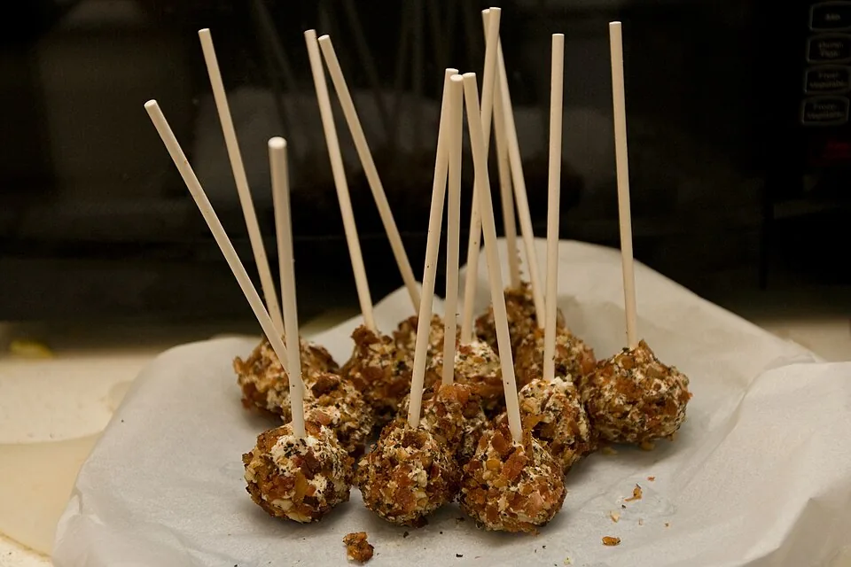 Easy Holiday Cheese Ball recipe